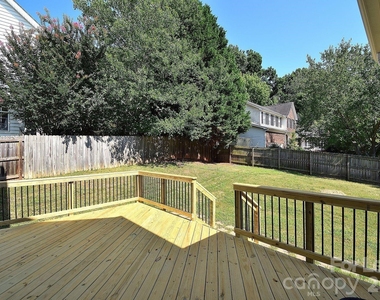 2941 Glen Summit Drive - Photo Thumbnail 19