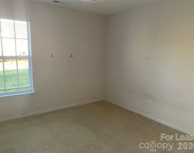 10514 Hellebore Road - Photo Thumbnail 8