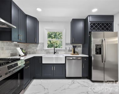 5938 Sharon Road - Photo Thumbnail 11