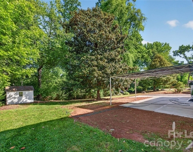 5938 Sharon Road - Photo Thumbnail 13