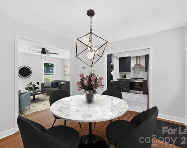 5938 Sharon Road - Photo Thumbnail 4