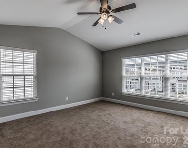 359 Halton Crossing Drive Sw - Photo Thumbnail 9