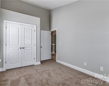 359 Halton Crossing Drive Sw - Photo Thumbnail 14