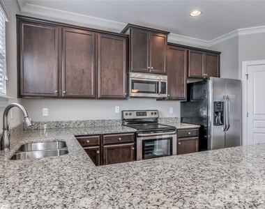 359 Halton Crossing Drive Sw - Photo Thumbnail 3