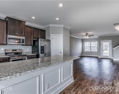 359 Halton Crossing Drive Sw - Photo Thumbnail 7