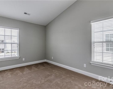 359 Halton Crossing Drive Sw - Photo Thumbnail 15