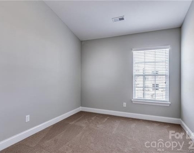 359 Halton Crossing Drive Sw - Photo Thumbnail 18