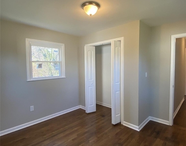 808 Weldon Street N - Photo Thumbnail 1