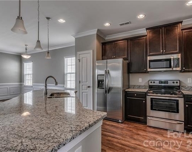 362 Halton Crossing Drive Sw - Photo Thumbnail 5