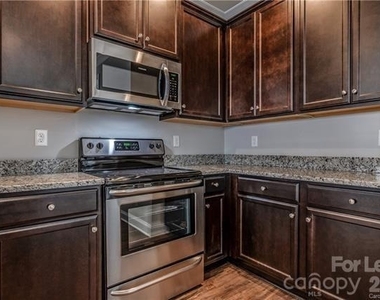 362 Halton Crossing Drive Sw - Photo Thumbnail 6