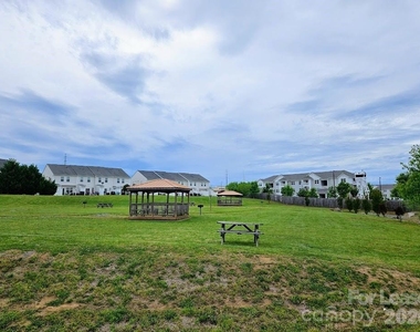 362 Halton Crossing Drive Sw - Photo Thumbnail 24