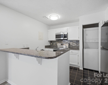 18865 Vineyard Point Lane - Photo Thumbnail 7