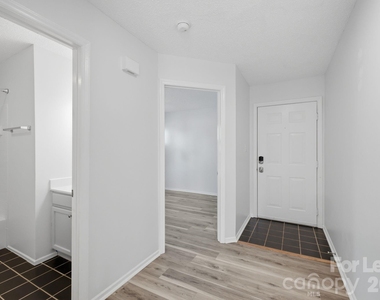 18865 Vineyard Point Lane - Photo Thumbnail 6