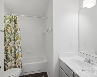 18865 Vineyard Point Lane - Photo Thumbnail 3