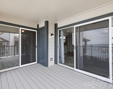 18865 Vineyard Point Lane - Photo Thumbnail 15