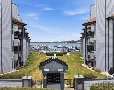 18865 Vineyard Point Lane - Photo Thumbnail 18
