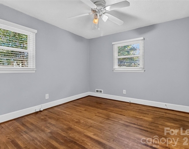 1634 Van Buren Avenue - Photo Thumbnail 18