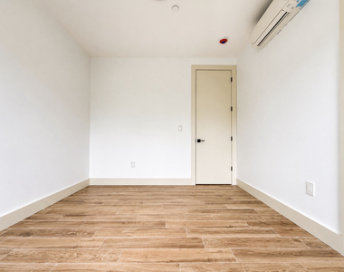 450 East 26th Street - Photo Thumbnail 3
