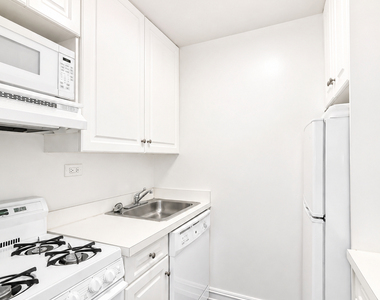 97 3rd Avenue - Photo Thumbnail 3
