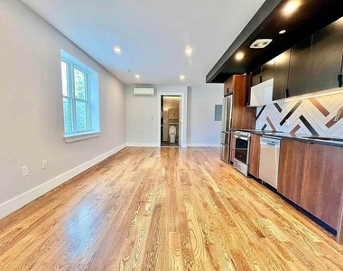 680 East 21st Street - Photo Thumbnail 2