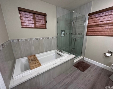412 Magellan Road - Photo Thumbnail 12