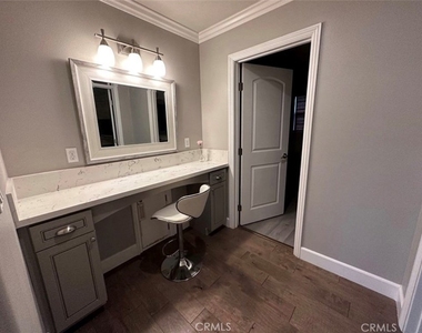 412 Magellan Road - Photo Thumbnail 10