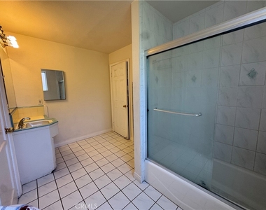 758 W Longden - Photo Thumbnail 8
