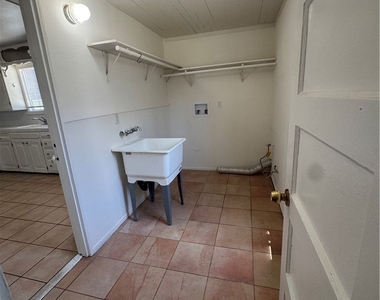 758 W Longden - Photo Thumbnail 10