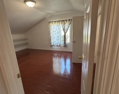 758 W Longden - Photo Thumbnail 22