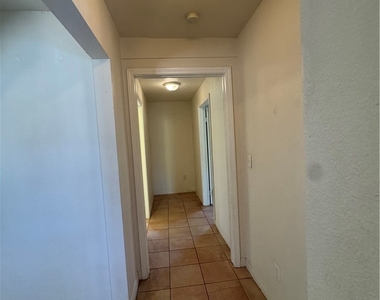 758 W Longden - Photo Thumbnail 5
