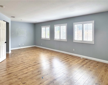 10973 Marygold Way - Photo Thumbnail 4
