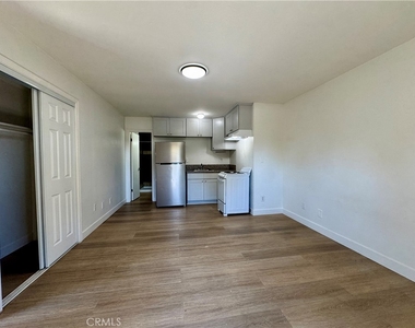 8863 San Bernardino Road - Photo Thumbnail 3