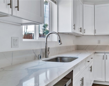 6734 Beryl Street - Photo Thumbnail 9