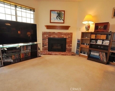 2612 W Grand Avenue - Photo Thumbnail 6