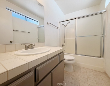 2612 W Grand Avenue - Photo Thumbnail 25