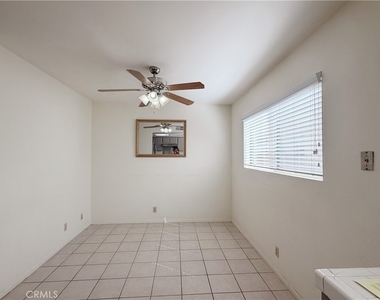 2612 W Grand Avenue - Photo Thumbnail 15