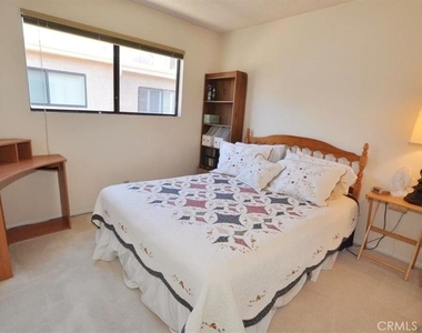 2612 W Grand Avenue - Photo Thumbnail 17