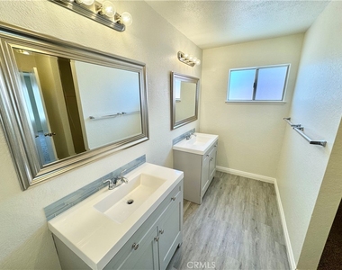 13568 Poppy Place - Photo Thumbnail 4