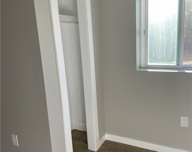 525 S Soto Street - Photo Thumbnail 4