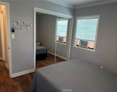 2244 W Adams Boulevard - Photo Thumbnail 8