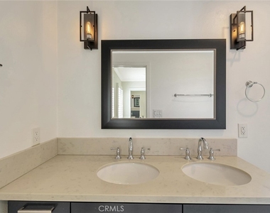 17227 Keswick Street - Photo Thumbnail 39