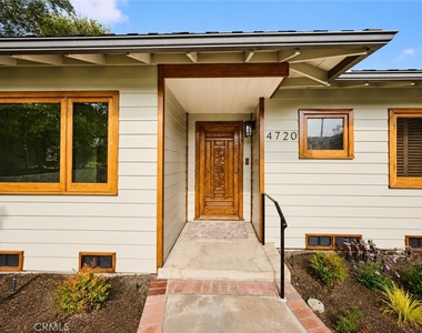 4720 Hayman Avenue - Photo Thumbnail 9