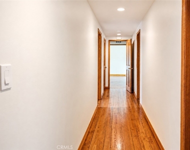 4720 Hayman Avenue - Photo Thumbnail 27