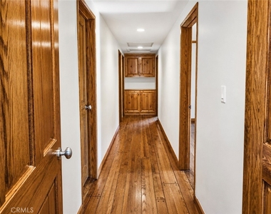 4720 Hayman Avenue - Photo Thumbnail 26