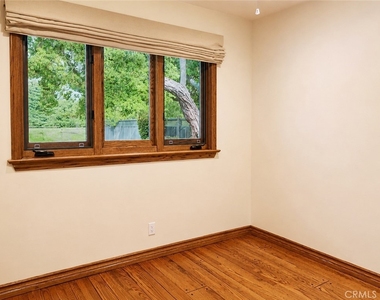 4720 Hayman Avenue - Photo Thumbnail 37
