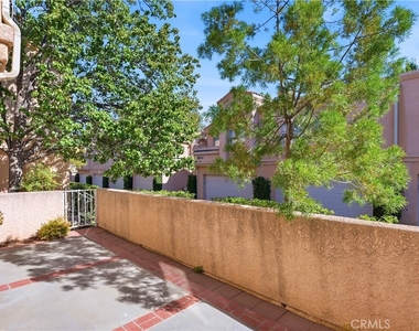 25136 Steinbeck Avenue - Photo Thumbnail 24