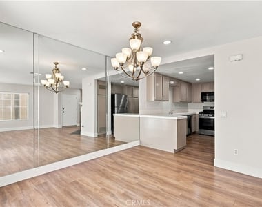 25136 Steinbeck Avenue - Photo Thumbnail 7