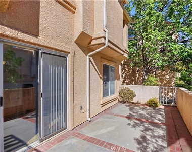 25136 Steinbeck Avenue - Photo Thumbnail 23