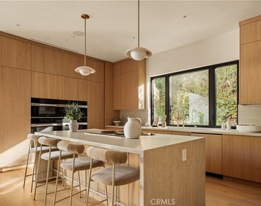 4724 Halbrent - Photo Thumbnail 10