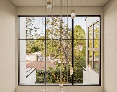 4724 Halbrent - Photo Thumbnail 46